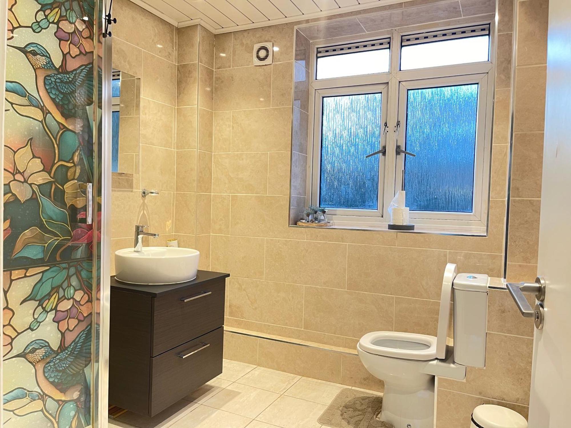 Room With King Size Bed And Shared Kitchen رينيس بارك المظهر الخارجي الصورة